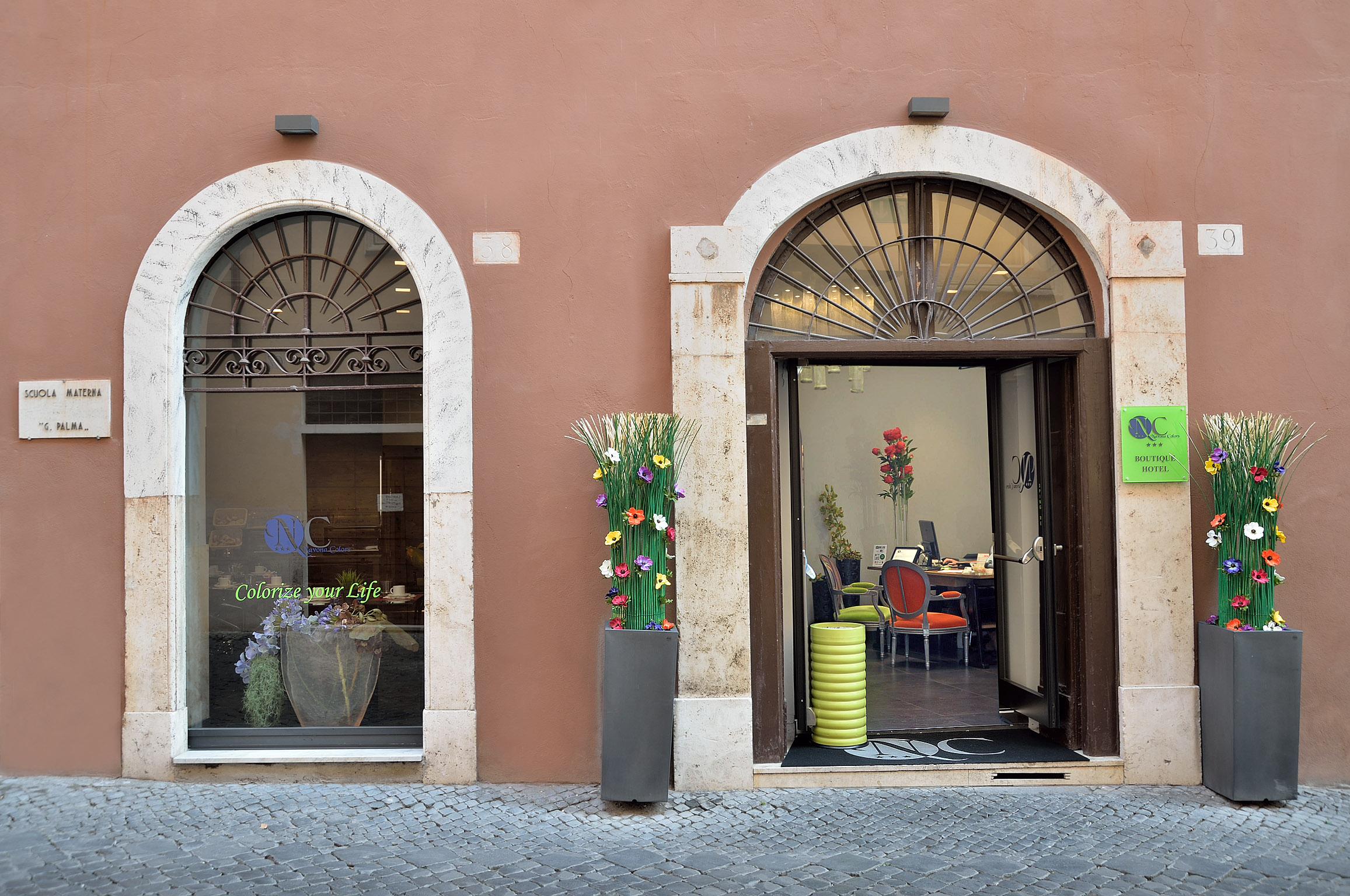 Navona Colors Hotel 3*